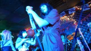 Coathangers - CD release - Squeeki Tiki @ Star Bar, Atlanta - Fri Apr/15/2016 (LOTS of Shake)