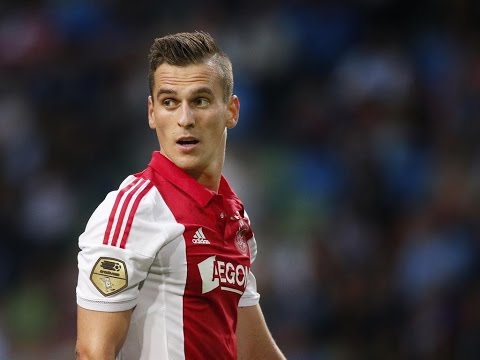 Arkadiusz Milik - Welcome to Napoli - Skills & Goals [ HD ]