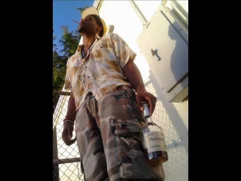 The BlackBoard: Dumbo LOC FT. Elly x Work. [Prod.StonedWhiteElephant.]