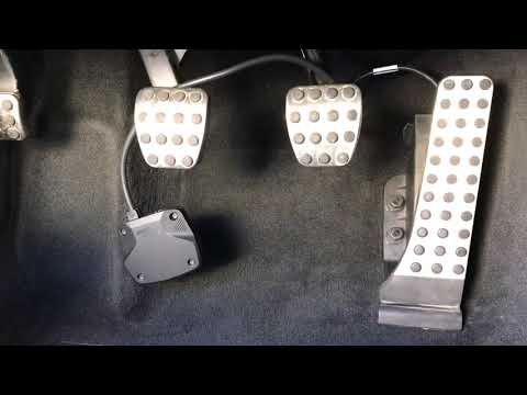 INSTAL RaceChip XLR Throttle Tuning/Pedalbox