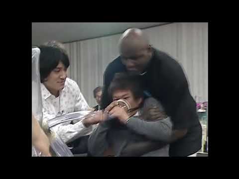 gaki no tsukai  silent library bad smell air