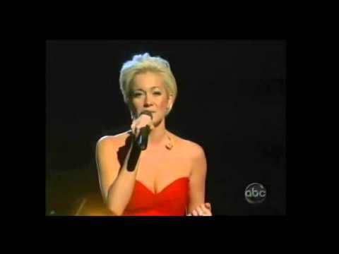 Amazing Kellie Pickler Sings Her Own Song I Wonder & Makes Herself CRY