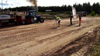 preview picture of video 'Traktorpulling i Tibro'