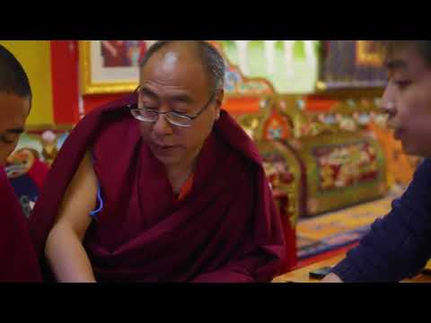 On the outskirts of Kangding, Garze of Sichuan, Lhamotse Monastery stands like a tranquil jewel