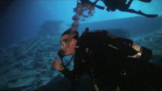 preview picture of video 'Blue Grotto Scuba Dive'