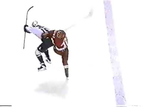 Jeremy Roenick vs Vladimir Konstantinov