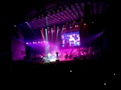 I feel pretty  Bernstein cover - Tarja, orchestra, Beauty and the Beat 2013 Bucuresti