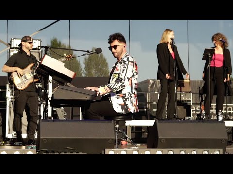 Piotr Nowak z zespołem - "Taki dom" ( LIVE )