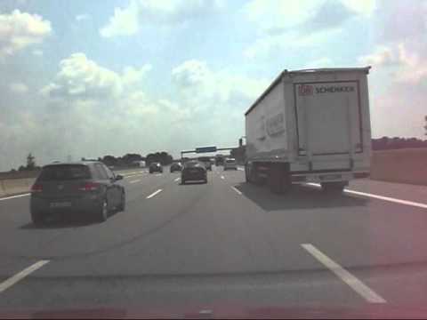 Autobahn - spurwechsel - knapp vorbei - Sicherheitsabstand - 007 - Bad Driver - Germany