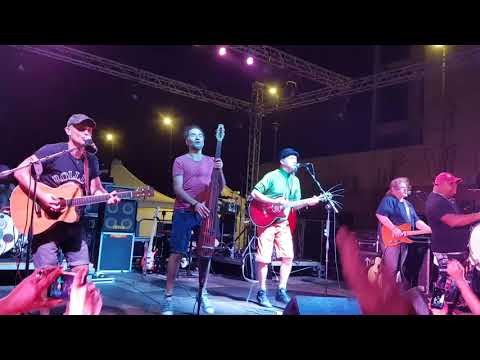 Bandabardò - Se mi rilasso collasso (live in Torvaianica)