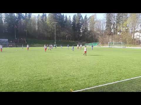 Ullerns spiss Nyemah Roman Brownell setter inn 12-0 scoring mot Hødd 2 6.mai 2018