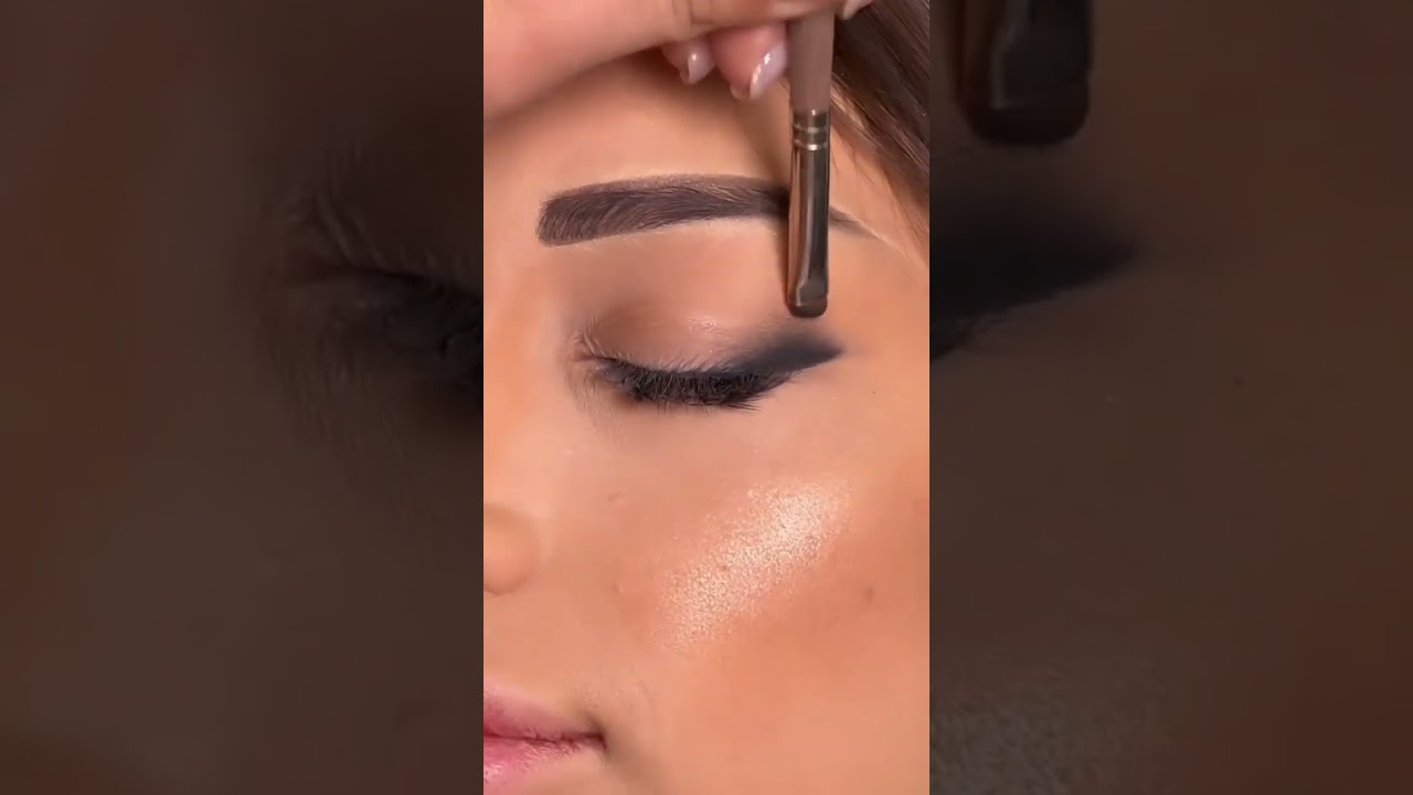 Arabic eye makeup look #makeuptutorial