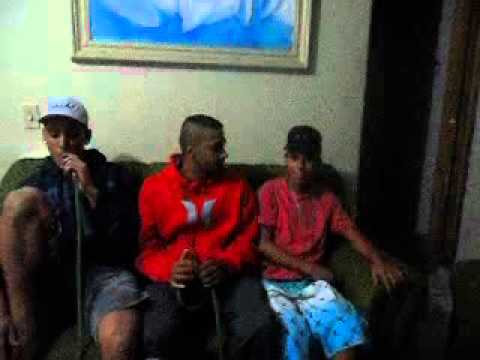 Mc Juninho Jc Homenagem ao Mauricio e umas musicas na hoora ;D
