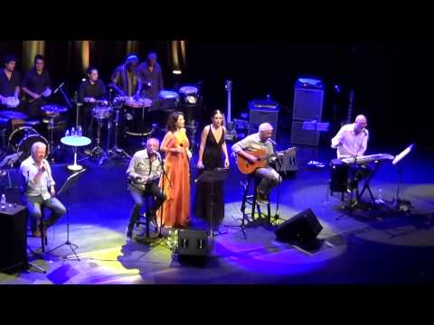 Apesar de Você (Chico Buarque) - com MPB4, Marina de la Riva e Roberta Sá