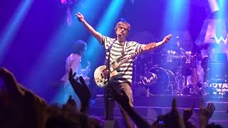 WEEZER. Say it aint so. Very special version. Live in Barcelona 2025.
