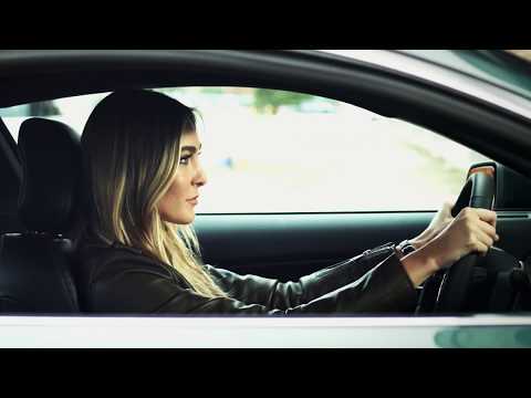 New Ford MUSTANG BULLITT : Parking commercial