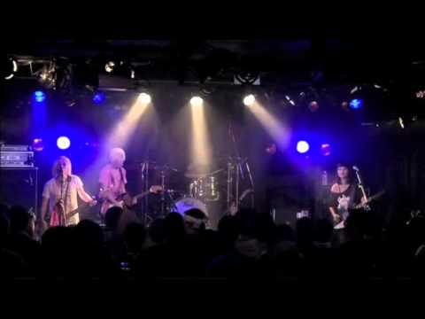Who the Bitch [旋律のリアル] live at 2013.12.30 GARDEN