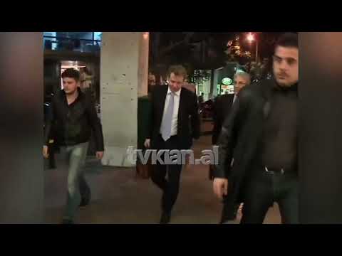 Steve Forbes sugjeron taksën e sheshtë si zgjidhje për vendet e prekura nga kriza-(9 Shkurt 2012)