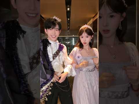 王子公主驾到【蚂蚁大姐姐】#精神狀態 #舞蹈 #日常 #douyin #Couple #Dance #vlog
