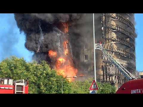 VVF vs. INCENDIO di Torre dei Moro (Milano)