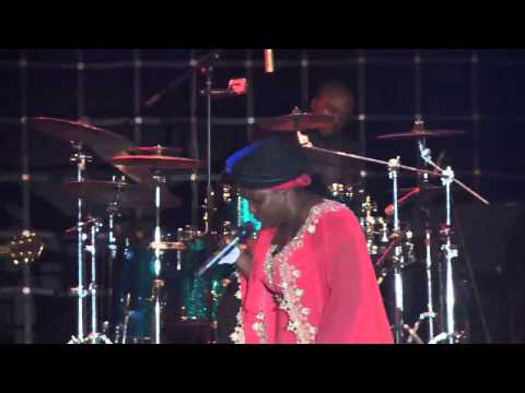 07 DELTA YADAH VOLUME 3- CHIOMA JESUS - PRAISE MEDLEY