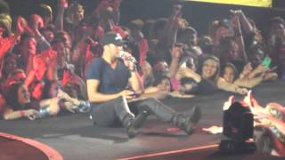 Luke Bryan - &quot;Suntan City&quot; - Vancouver, BC