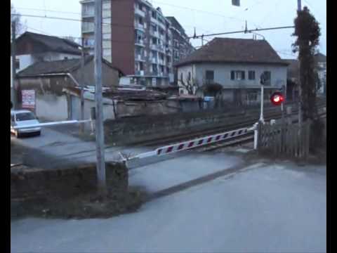 Passaggio a livello Nizza Monferrato (AT) a lato di Via Verdi - intervista ad Aldo