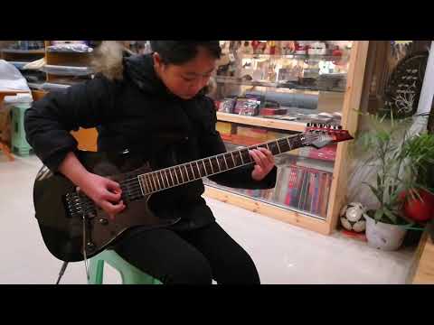 小林克己电吉他点弦练习曲 数年前刚学琴时的样子