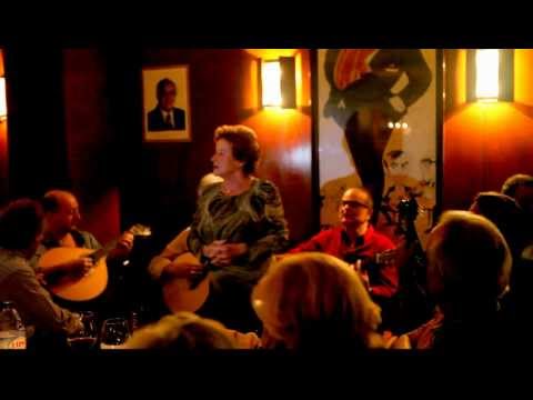 Ada de Castro, "Fado Tango" - "Rosa caída"