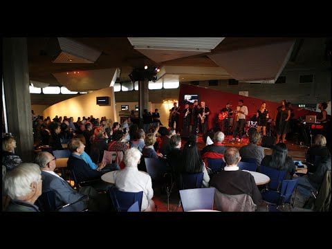 Tunday Akintan -   Move Your Body - [Live Performance]