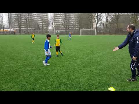 GVVV JO11-1- Huizen JO11-2 eerste helft