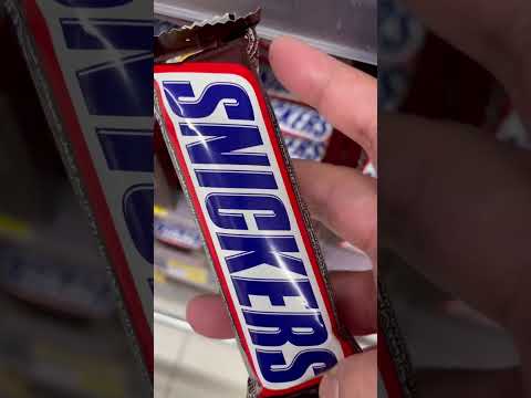 Snicker Bar 🍫 #snickers  #chocolate #yummy #asmr #shorts