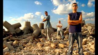 Palestinian Rapperz - زمن المعاناة