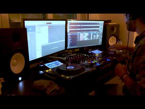 Dudu Linhares Live at Lipe Forbes and Friends Online Festival