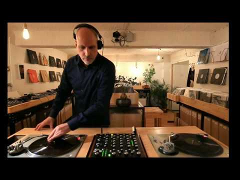 yoyaku instore session : Daniel Bell