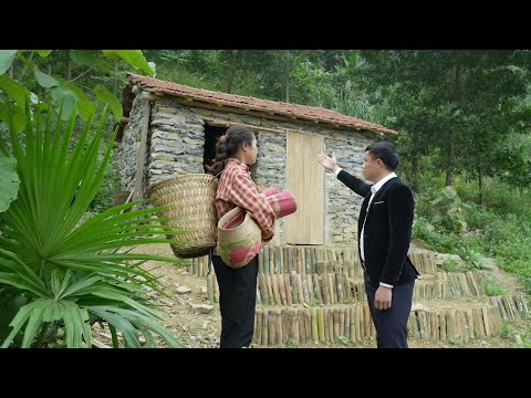 A homeless girl was given an abandoned house in the forest by a kind young man!