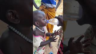 Download lagu Help someone when there is still time. mp3