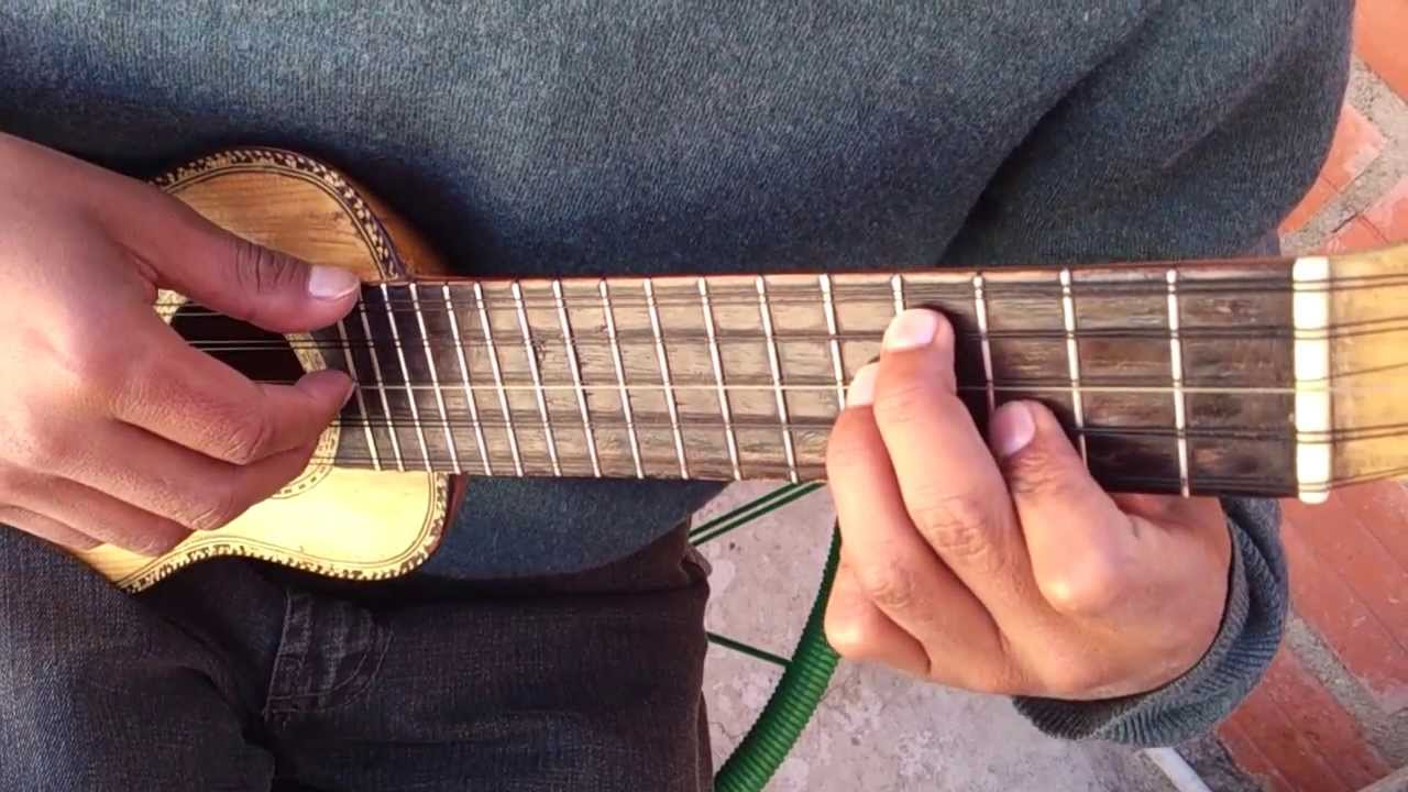 ESCALAS Y ACORDES PARA CHARANGO