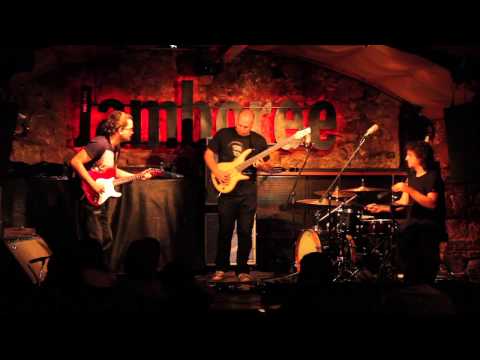 Xavi Reija Electric Trio  JAMBOREE 