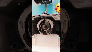 Download lagu como colocar a caixa de bobina da #singer #elgin 😘 mp3 Download lagu como colocar a caixa de bobina da #singer #elgin 😘 mp3