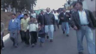 preview picture of video 'Caminata por San Jose Las Rosas sector 2  zona 6 de Mixco luego de inauguracion de recapeo'