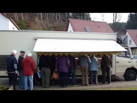 Thürlings mobiler Fleisch und Wurstwaren Verkaufsstand hier in Salzwoog/Pfalz/Germany 9.1.2014