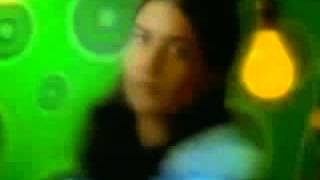 Shakira - SeQuiere, Se Mata (Al Revés) Reversed