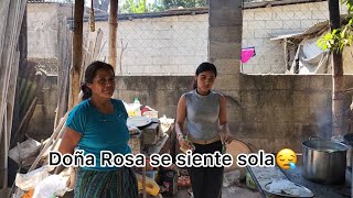 Doña Rosa se siente sola se quedo sin sus hijos ahora sin Sonia ¡Nunca fue una buena madre!😪