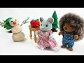 Лепим из пластилина с детьми: как сделать снеговика - развивающее видео с игрушками Village ...