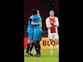 PRACHTIG: erehaag spelers Ajax en Excelsior Maassluis voor genezen Devin Plank ?❤️