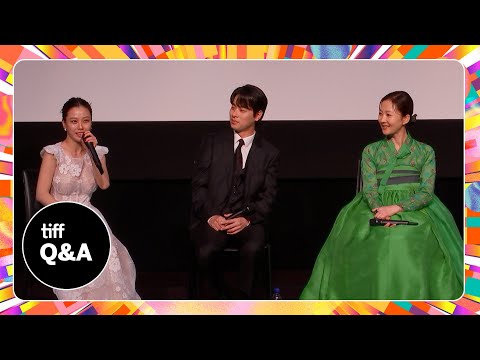 SMUGGLERS at TIFF 2023 | Q&A with Ryoo Seung-wan, Yum Jung-ah, Park Jeong-min, Go Min-Si