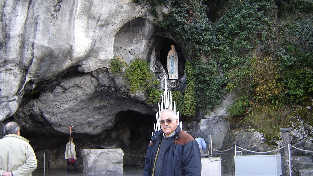 Santuário de Nossa Senhora de Lurdes  - França