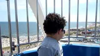 preview picture of video 'Alex's First Ferris Wheel Ride - Gillian's Wonderland Pier, Ocean City, NJ'