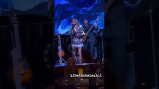 Great energy in the house tonight At Vibrato! 😽🎶💃🏽September 16, 2025